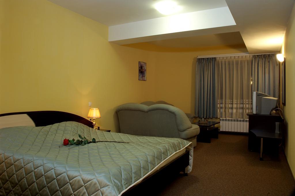 Luxor Hotel Смолян Екстер'єр фото